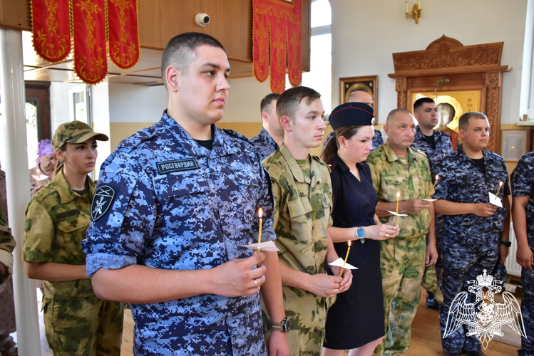 Молебен в честь небесного покровителя Росгвардии прошел в Адыгее
